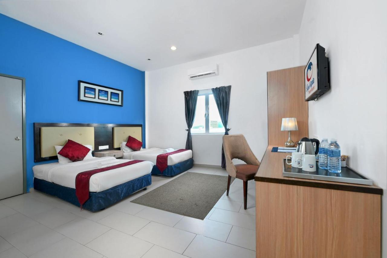 Royal Agate Beach Resort Pantai Cenang  Exterior foto