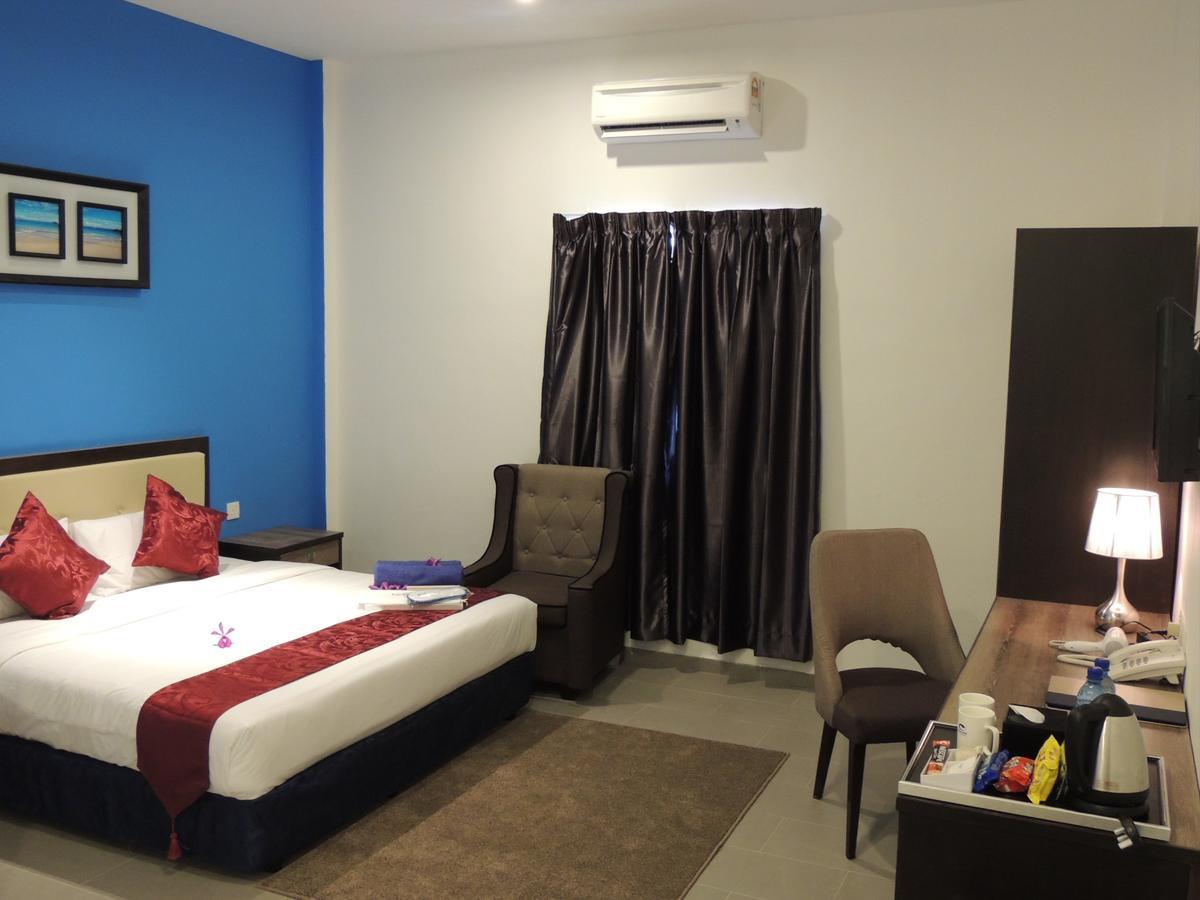 Royal Agate Beach Resort Pantai Cenang  Exterior foto