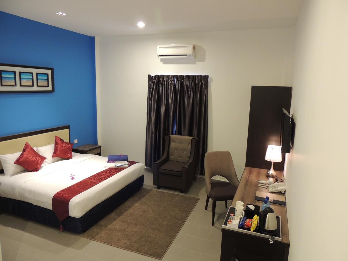 Royal Agate Beach Resort Pantai Cenang  Exterior foto