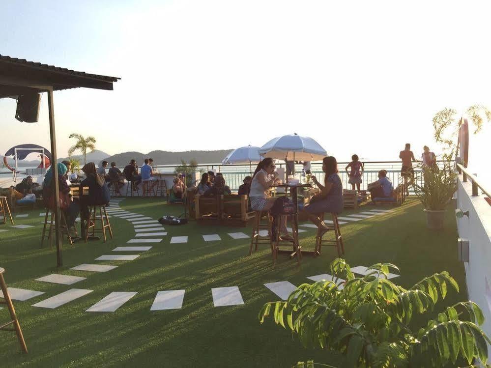Royal Agate Beach Resort Pantai Cenang  Exterior foto
