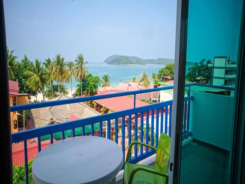 Royal Agate Beach Resort Pantai Cenang  Exterior foto