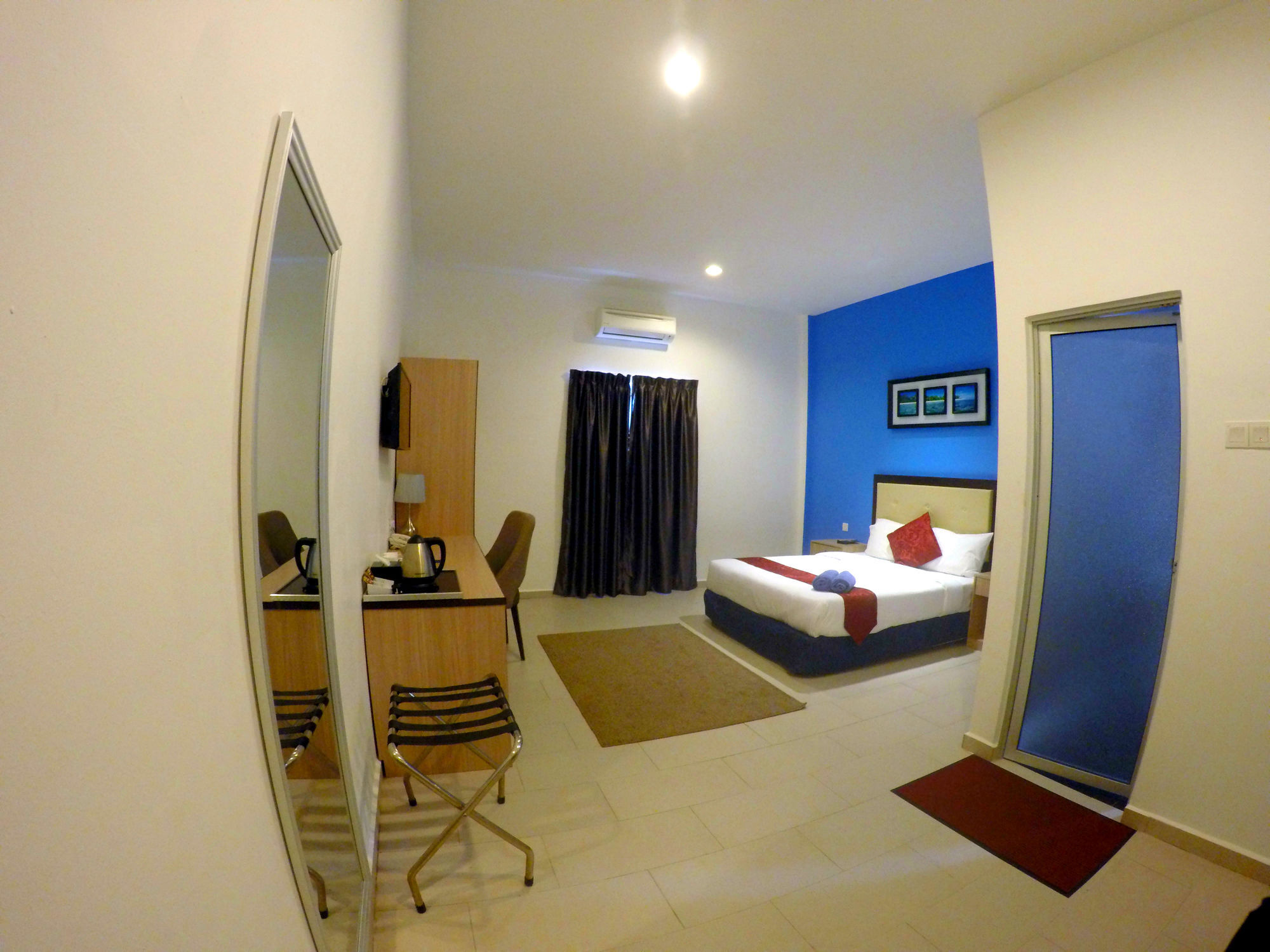 Royal Agate Beach Resort Pantai Cenang  Exterior foto
