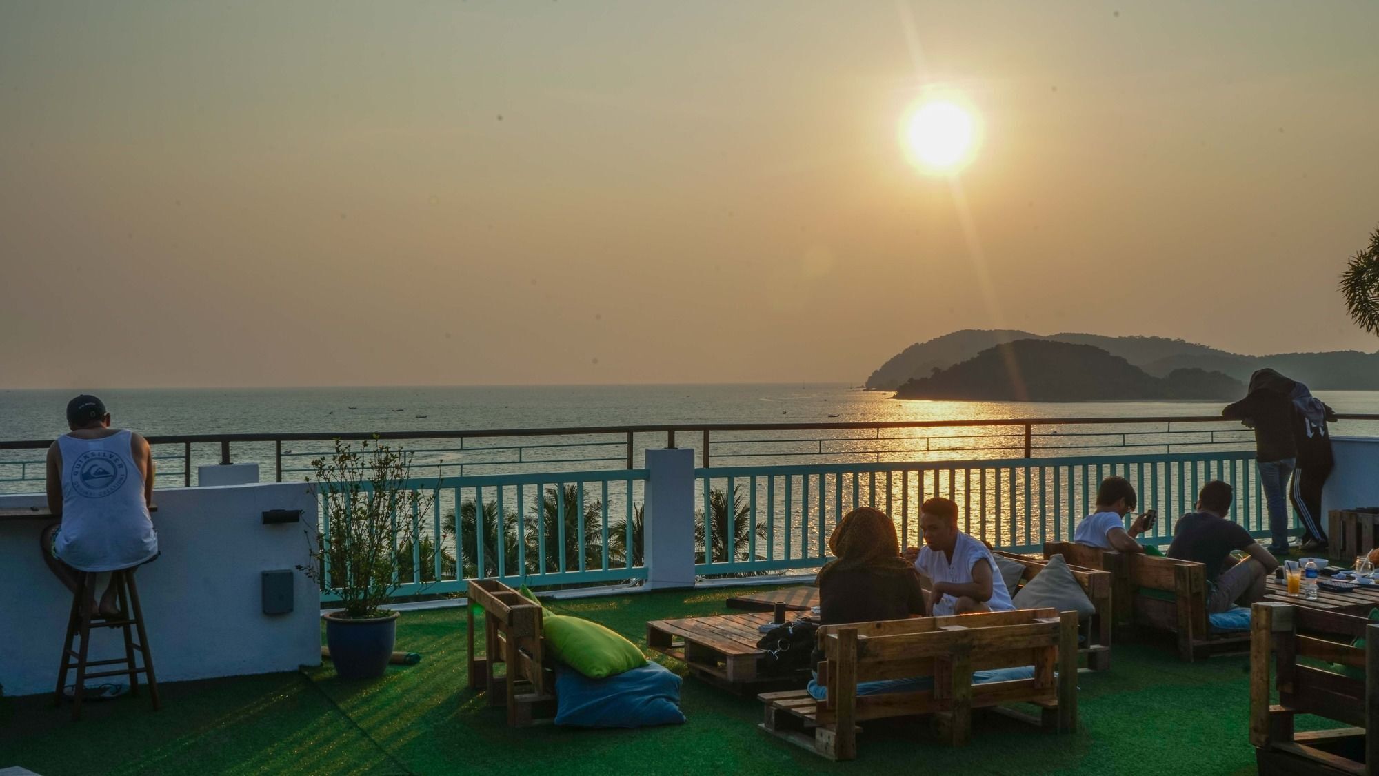 Royal Agate Beach Resort Pantai Cenang  Exterior foto